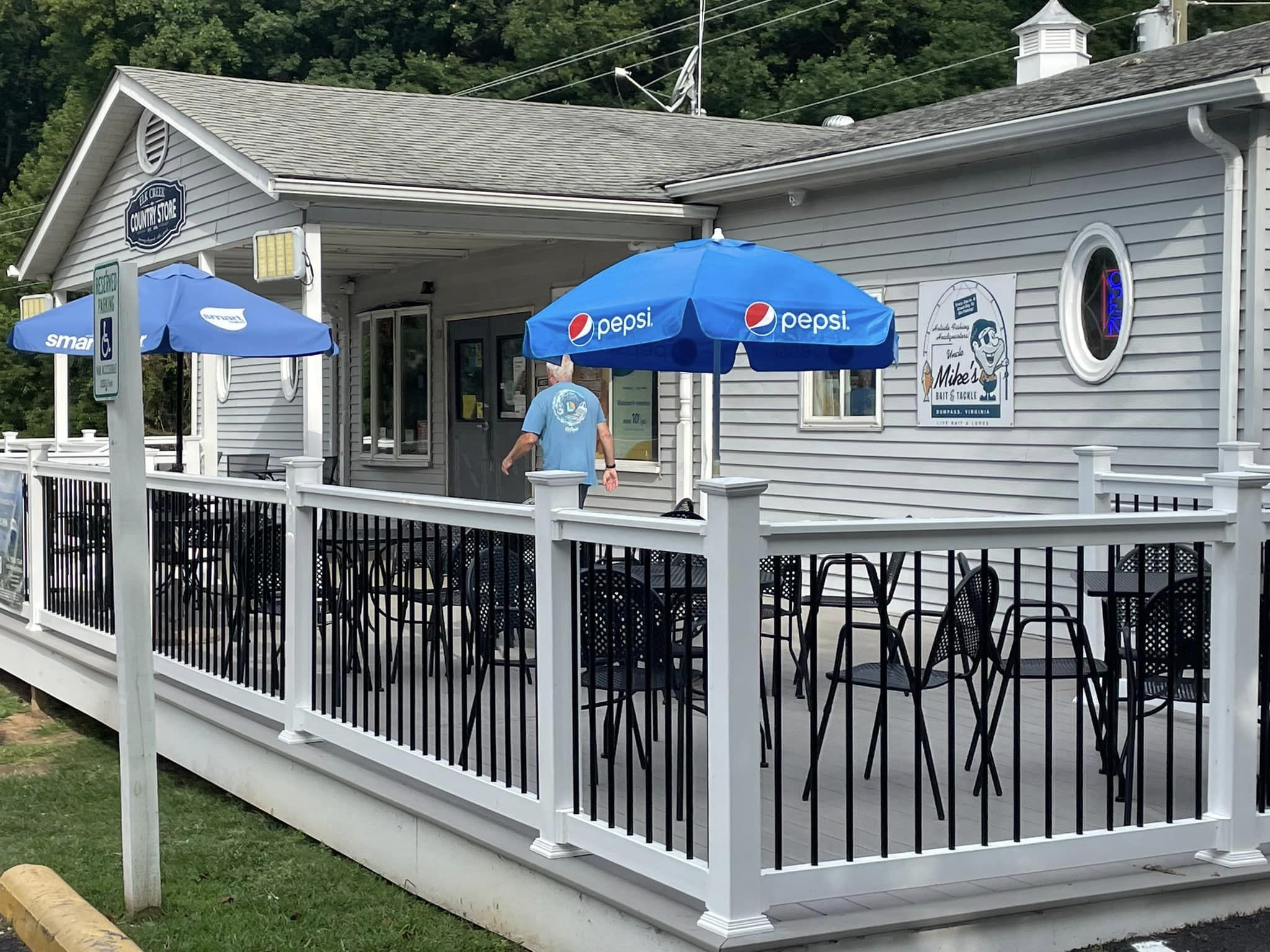 Elk Creek Country Store Renovates Outdoor Dining Area
